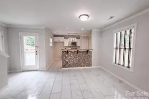7329 Hidden Creek Dr, Charlotte, NC 28214 - Photo 7