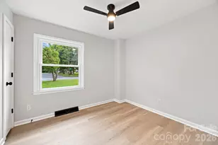 4100 Sudbury Rd, Charlotte, NC 28205 - Photo 7