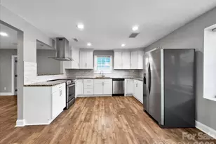1926 Tyvola Rd, Charlotte, NC 28210 - Photo 5