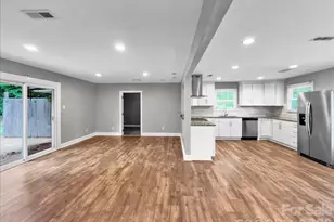 1926 Tyvola Rd, Charlotte, NC 28210 - Photo 9