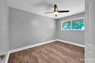 1926 Tyvola Rd, Charlotte, NC 28210 - Photo 17