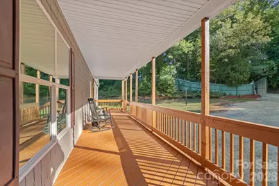 10429 Starwood Drive, Charlotte, NC 28215 - Photo 37
