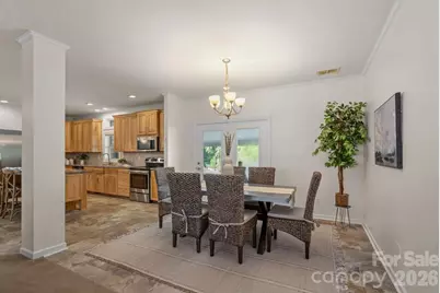 10429 Starwood Drive, Charlotte, NC 28215 - Photo 7