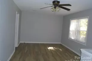 4024 Rosehaven Dr, Charlotte, NC 28205 - Photo 11