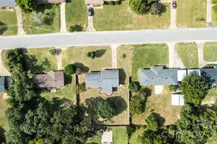 5426 Oakcrest Rd, Sumter, SC 29154 - Photo 5