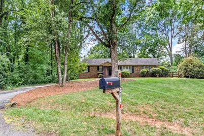 560 Kelway Place, Winston Salem, NC 27104 - Photo 3