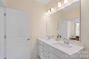 2414 Magnolia Blossom Wy, Charlotte, NC 28211 - Photo 37