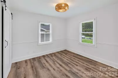 1062 Dresden Drive W, Charlotte, NC 28205 - Photo 19