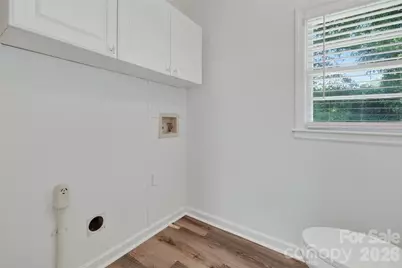 1062 Dresden Drive W, Charlotte, NC 28205 - Photo 15