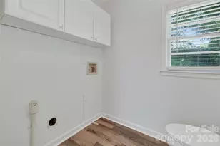 1062 Dresden Dr W, Charlotte, NC 28205 - Photo 15