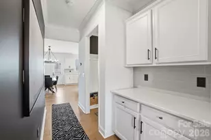 11016 Larkslea Ln, Charlotte, NC 28278 - Photo 7