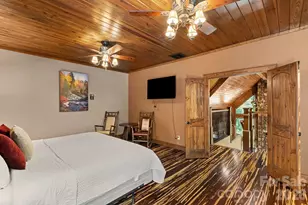 100 Moonshineholler Dr, Maggie Valley, NC 28751 - Photo 5
