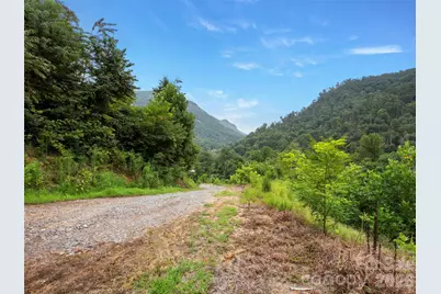 213 Three Rivers Drive, Hendersonville, NC 28792 - Photo 11