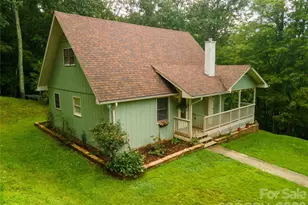 426 Meadowood Ln, Burnsville, NC 28714 - Photo 3