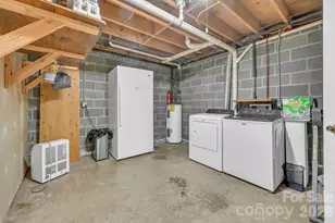 426 Meadowood Ln, Burnsville, NC 28714 - Photo 35
