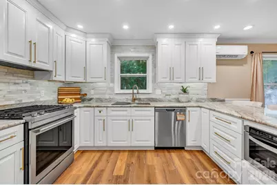 426 Meadowood Lane, Burnsville, NC 28714 - Photo 11