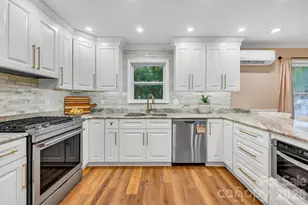 426 Meadowood Ln, Burnsville, NC 28714 - Photo 11