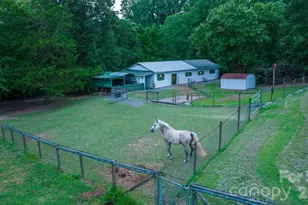 4904 Willow Pond Rd, Clover, SC 29710 - Photo 39