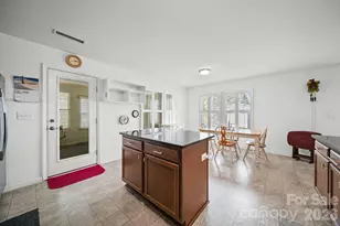 627 Smokehouse Ln, Albemarle, NC 28001 - Photo 17