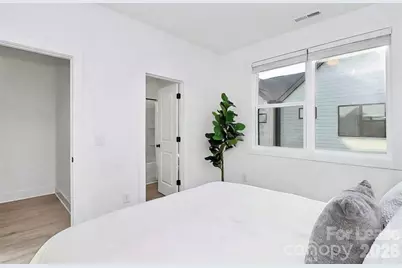 212 Nelson Avenue, Charlotte, NC 28216 - Photo 3