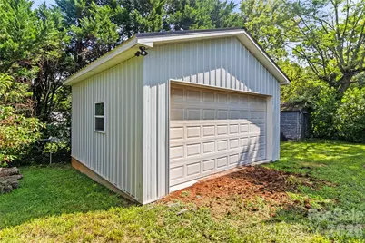 704 Pineburr Avenue SW, Valdese, NC 28690 - Photo 25