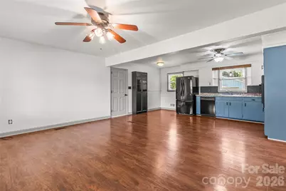 704 Pineburr Avenue SW, Valdese, NC 28690 - Photo 5