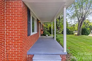 704 Pineburr Ave SW, Valdese, NC 28690 - Photo 3