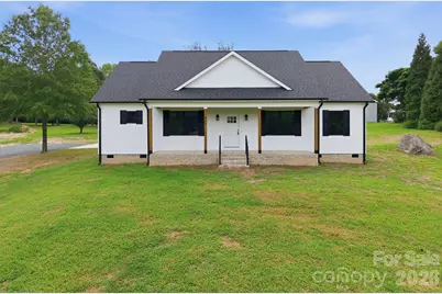 417 E 2nd Street, Faith, NC 28041 - Photo 3