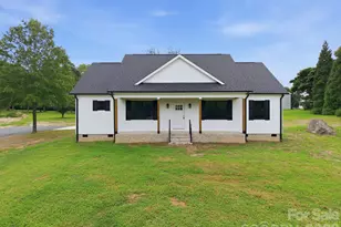 417 E 2nd St, Faith, NC 28041 - Photo 3