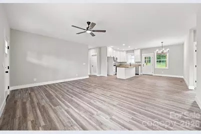 417 E 2nd Street, Faith, NC 28041 - Photo 11