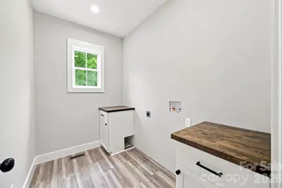 417 E 2nd Street, Faith, NC 28041 - Photo 21