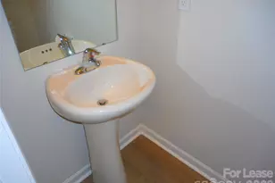 2329 Transatlantic Ave, Charlotte, NC 28215 - Photo 11