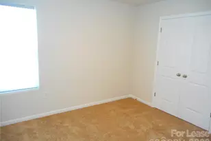 2329 Transatlantic Ave, Charlotte, NC 28215 - Photo 17