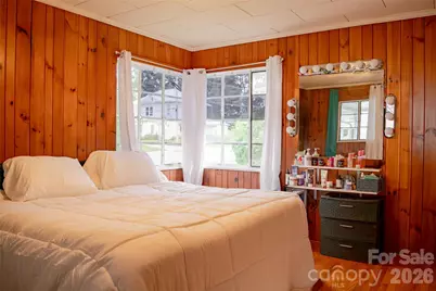 412 1st Avenue W, Hendersonville, NC 28739 - Photo 7