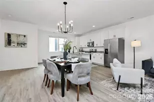 1110 Ivan Dr, Charlotte, NC 28216 - Photo 19