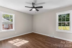 5316 Rupert Ln, Charlotte, NC 28215 - Photo 17