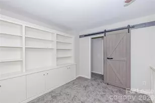 [Address not provided], Charlotte, NC 28269 - Photo 19