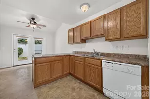 123 Lanceford Cir, Fletcher, NC 28732 - Photo 7