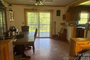107 Flat Creek Dr, Lake Toxaway, NC 28747 - Photo 7