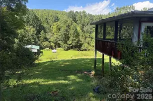 107 Flat Creek Dr, Lake Toxaway, NC 28747 - Photo 3