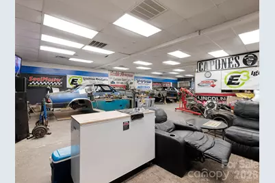 2150 E Franklin Boulevard, Gastonia, NC 28054 - Photo 11