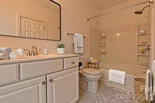 6419 Park Pond Dr, Charlotte, NC 28262 - Photo 9