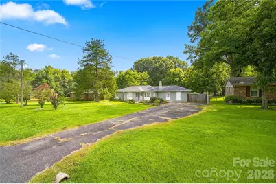 6142 King George Drive, Charlotte, NC 28213 - Photo 3