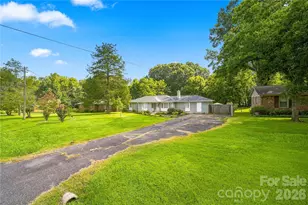 6142 King George Dr, Charlotte, NC 28213 - Photo 3