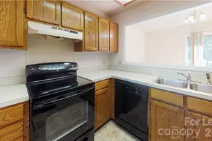 5622 Amity Springs Dr, Charlotte, NC 28212 - Photo 7