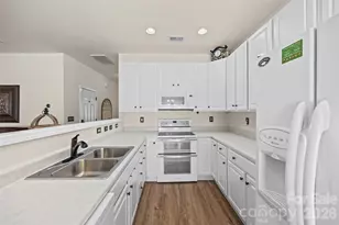 11613 Coddington Ridge Dr, Charlotte, NC 28214 - Photo 5