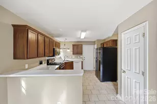 109 Clairwood Dr, Mount Holly, NC 28120 - Photo 9