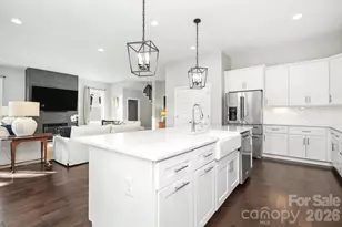 720 E 17th St, Charlotte, NC 28205 - Photo 17