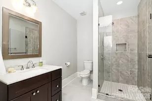 720 E 17th St, Charlotte, NC 28205 - Photo 37