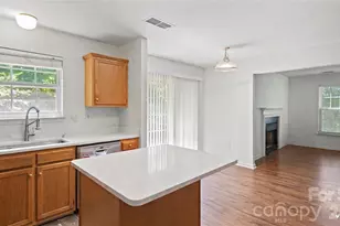 9902 Mattie Ct, Charlotte, NC 28213 - Photo 15